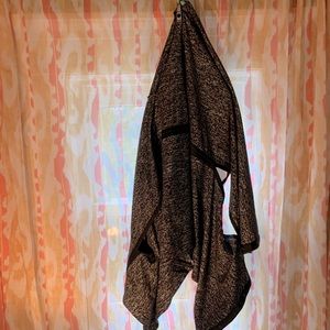 Lululemon Vinyasa Wrap with armholes!